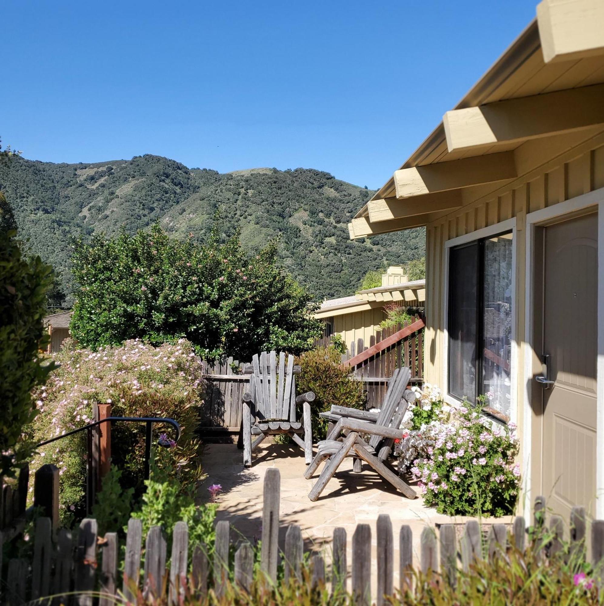 Carmel Valley Lodge Екстер'єр фото